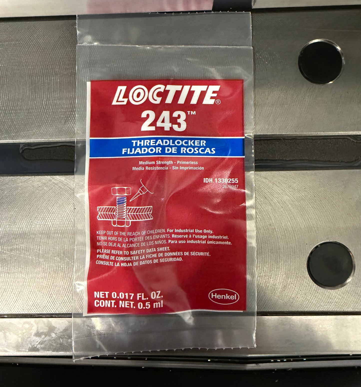 Loctite 243 Threadlocker – 0.5 mL Single-Use Bottle