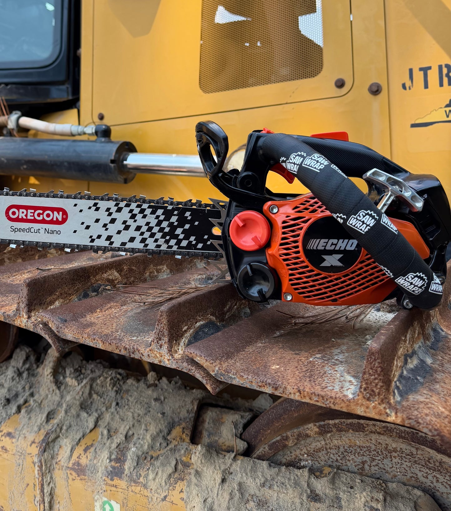 SawWrapz – Premium Chainsaw Handlebar Tape